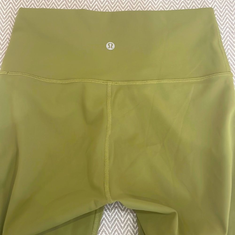 Lululemon Wunder Under High Rise Leggings Size 6 - Picture 3 of 3